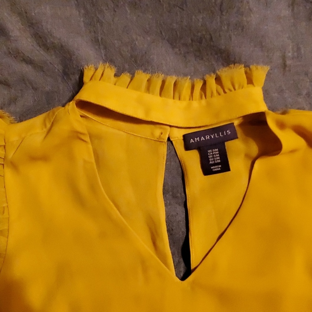 Blouse - Picture 2 of 4